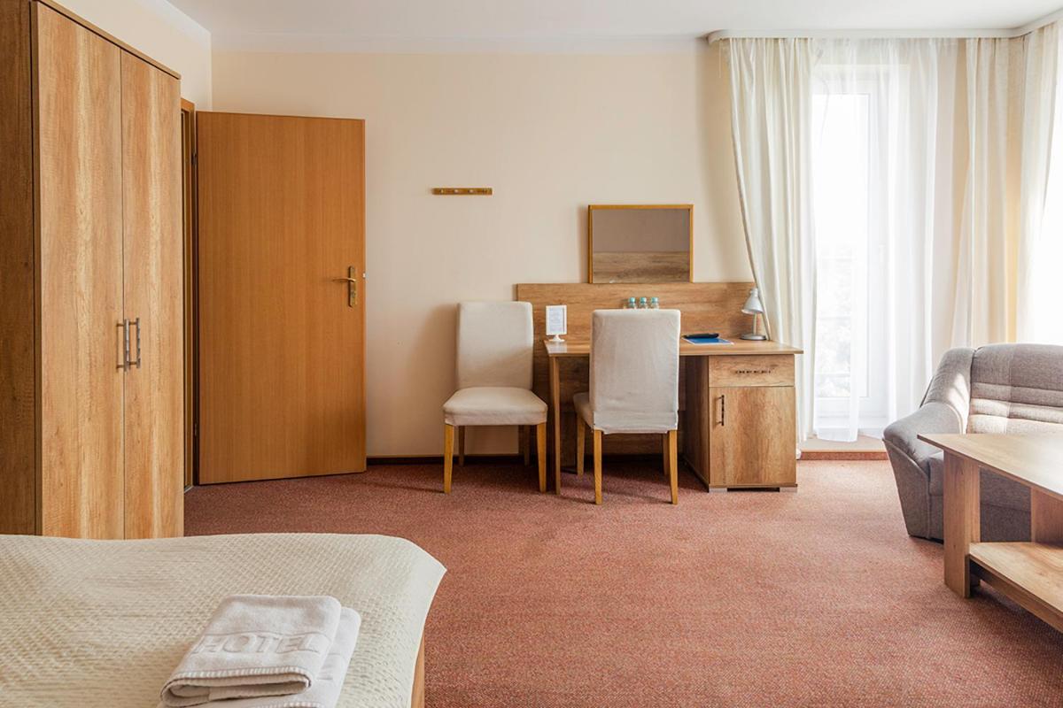 Hotel Vector Tarnowo Podgórne Kültér fotó